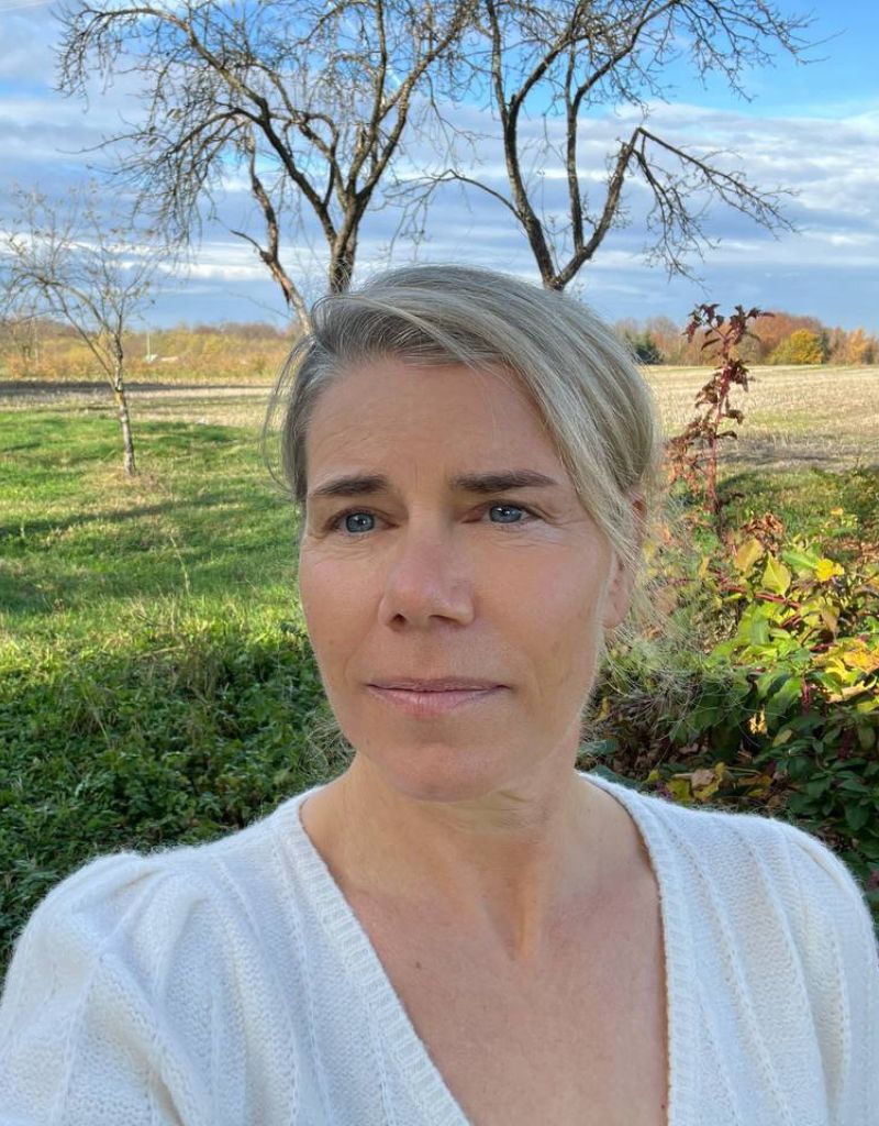 Jacqueline Junge Römer Therapeutin und Speakerin für gesundheitliche Fülle-min